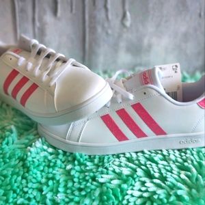Unisex Adidas grandcourt sz:7 men sz:9 women
